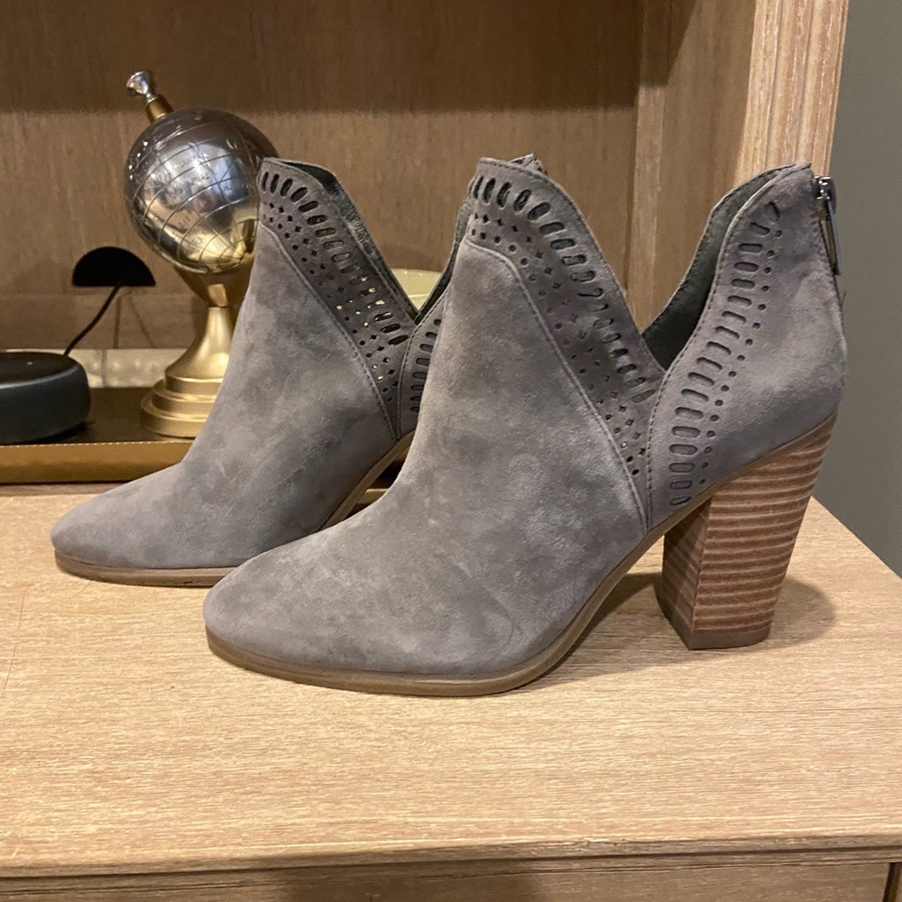 Vince Camuto Bootie